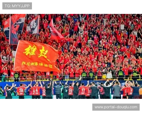 海港与蓉城亚冠轮换失利引争议 战略性放弃引发球迷强烈不满 海港与蓉城亚冠轮换失利引争议 战略性放弃引发球迷强烈不满
