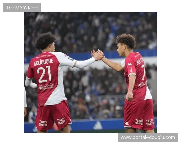 摩纳哥4-0雷恩战术复盘，年轻球员成长速度评估